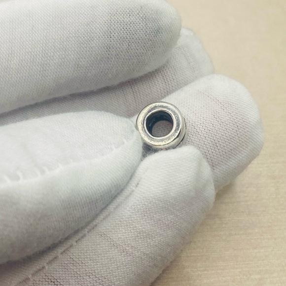 EUC Pandora 790172CZ Sterling Silver Band Bead w/ Clear Zirconia - Picture 6 of 10